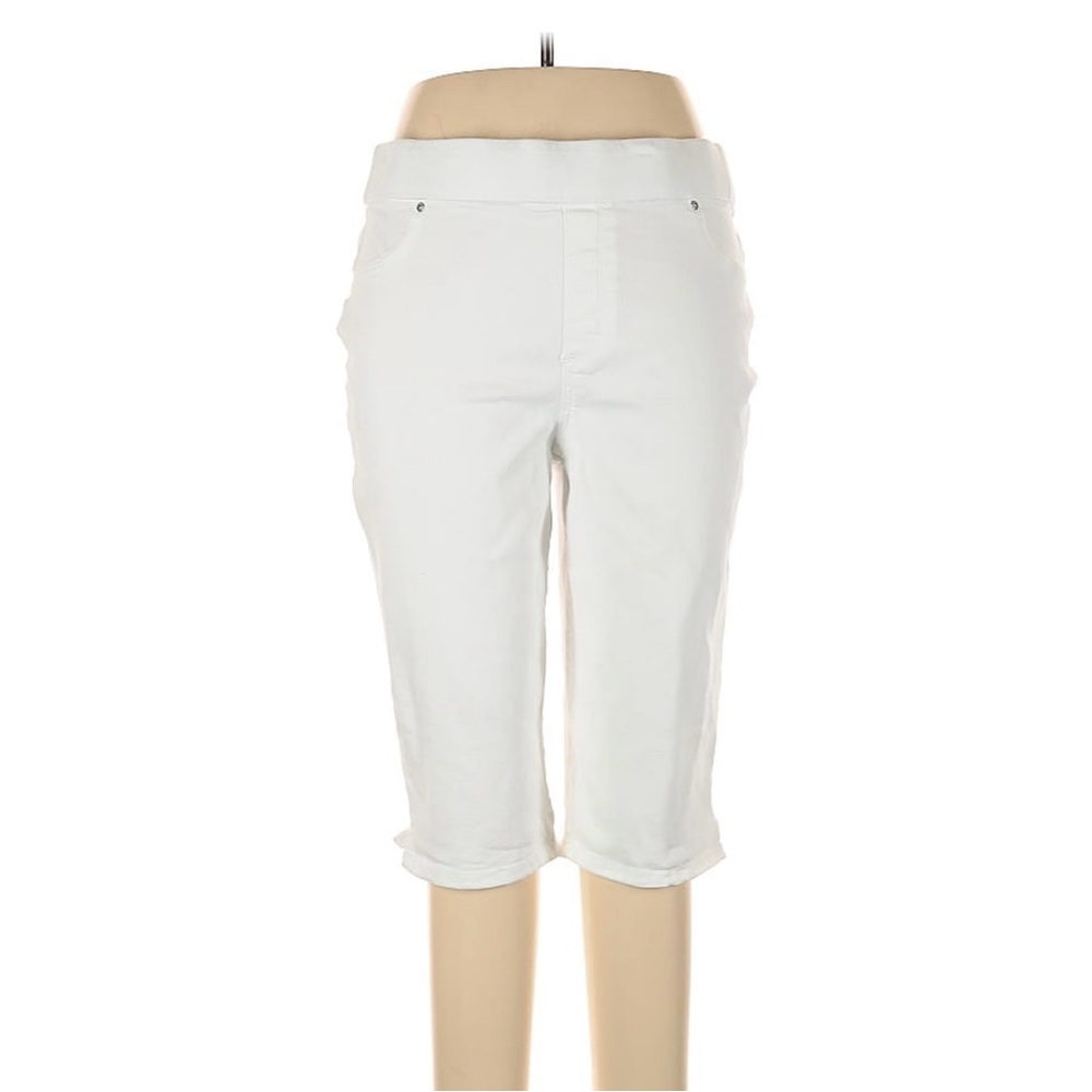 White Capri Pants